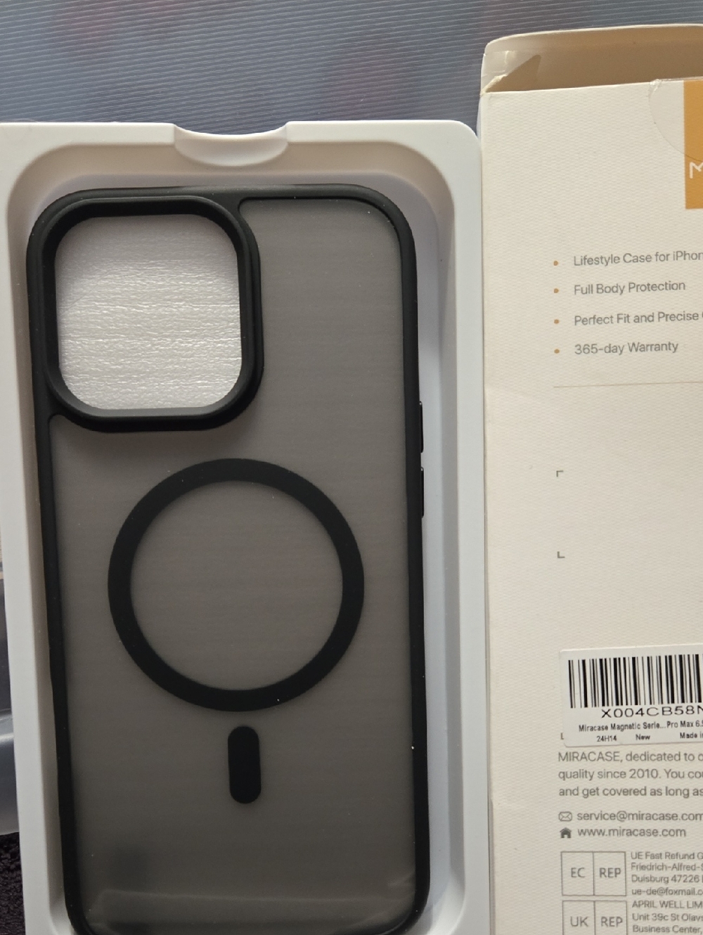 MagSafe Compatible Black iPhone Case Pro Max 6.9
